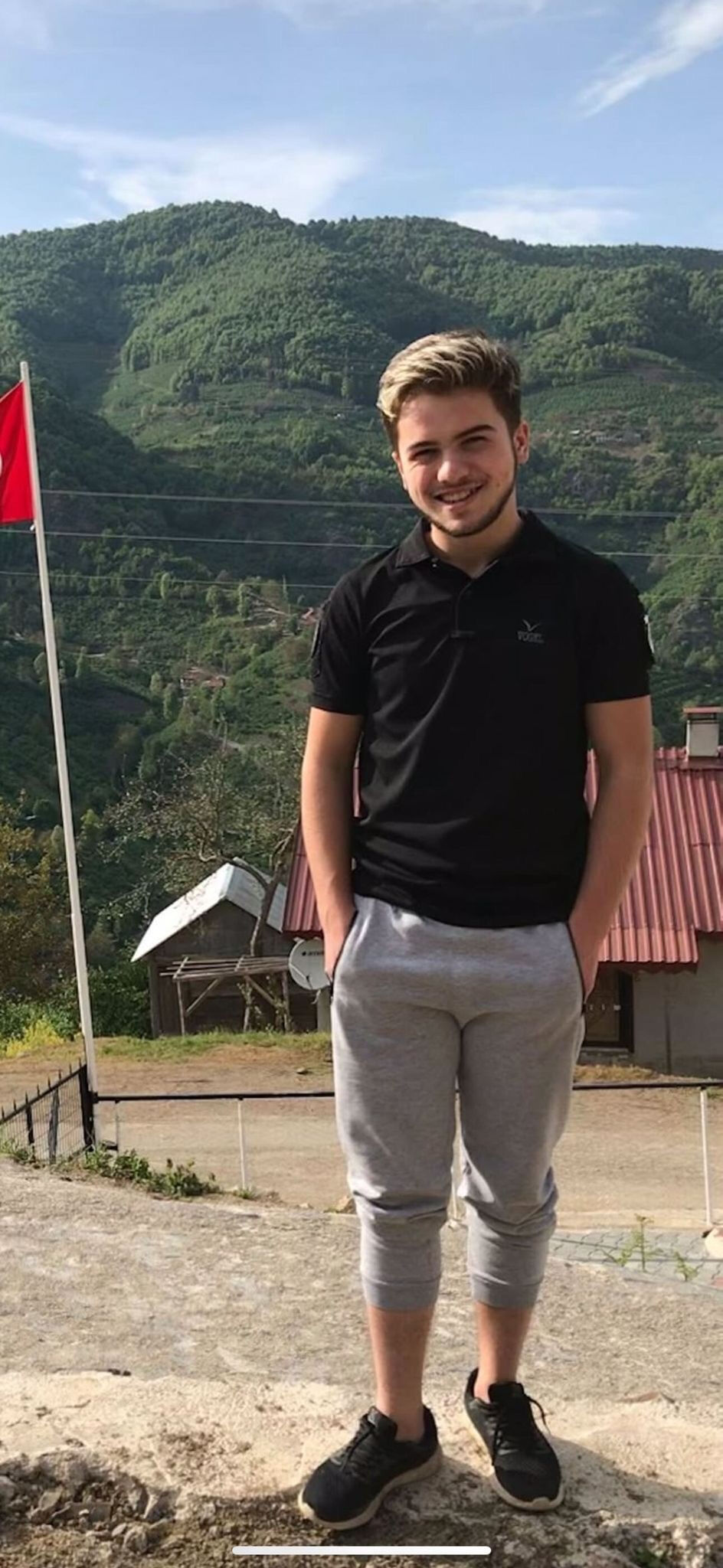 Sakarya'da feci kaza! Otomobil tıra saplandı - 2. Resim