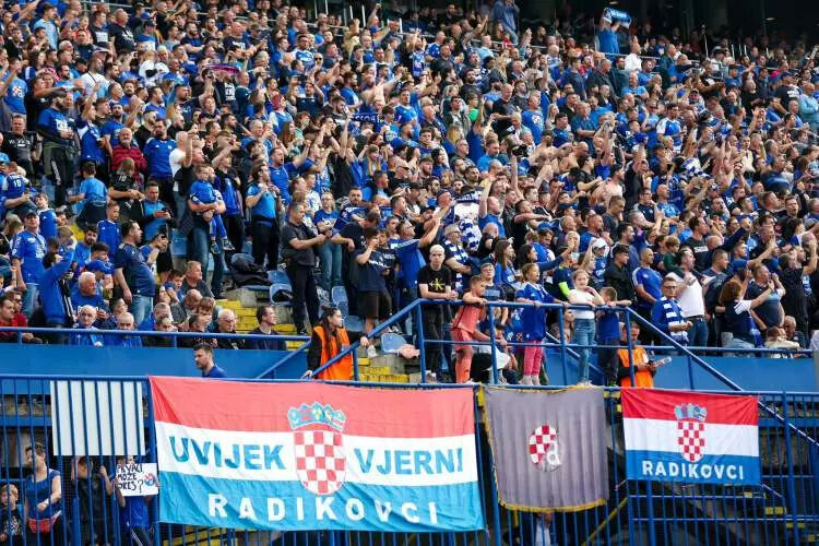 Şampiyonlar Ligi play-off aşamasındaki en değerli takımlar belli oldu! Galatasaray sürpriz yaptı Şampiyonlar Ligi play-off aşamasındaki en değerli takımlar belli oldu! Galatasaray sürpriz yaptı - 11. Resim