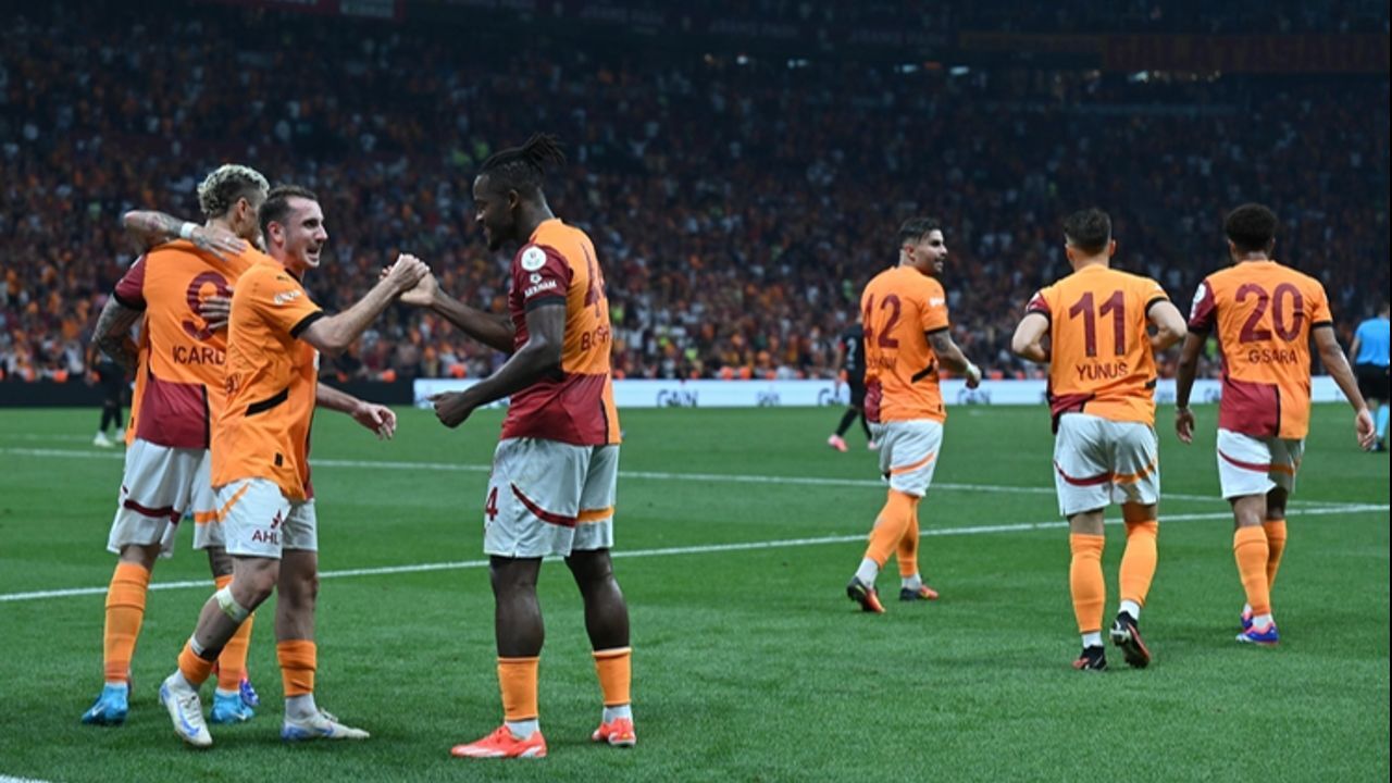 Şampiyonlar Ligi play-off aşamasındaki en değerli takımlar belli oldu! Galatasaray sürpriz yaptı Şampiyonlar Ligi play-off aşamasındaki en değerli takımlar belli oldu! Galatasaray sürpriz yaptı
