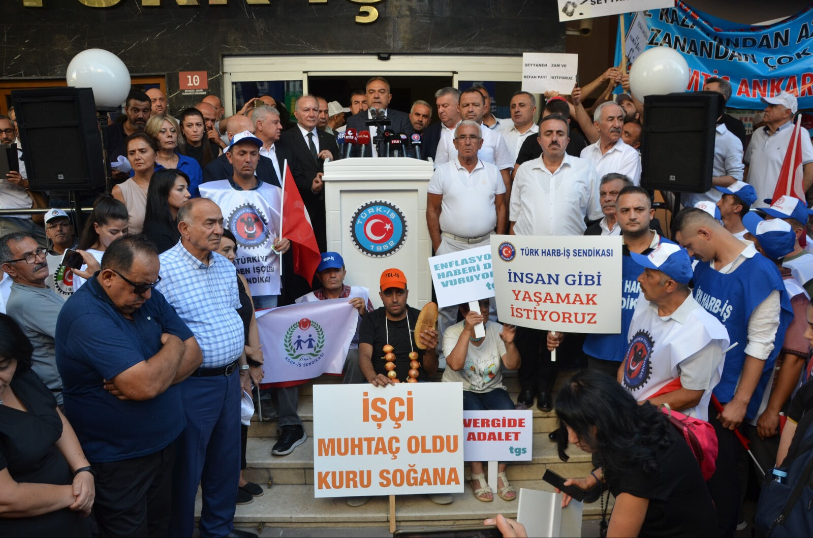 TÜRK-İŞ, Ankara'da eylem yaptı: İşçiler zorda, geçinemiyor - 2. Resim