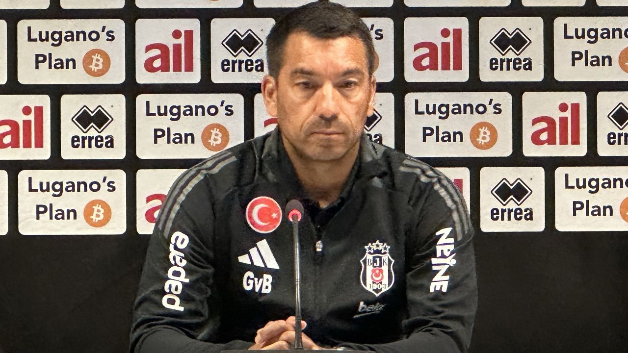 Giovanni van Bronckhorst, Beşiktaş'tan ayrılması muhtemel 2 yıldızı açıkladı | Türkiye Gazetesi