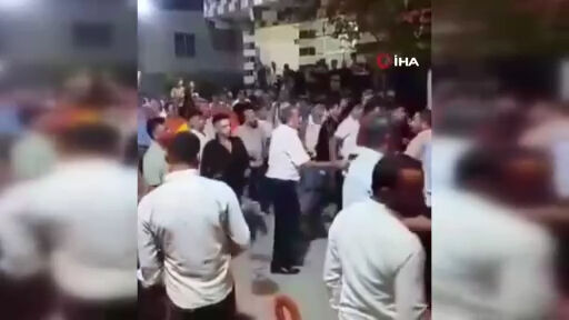 Hatay'daki bir düğünde halay başı olma tartışması kavgaya dönüştü - 3. Resim