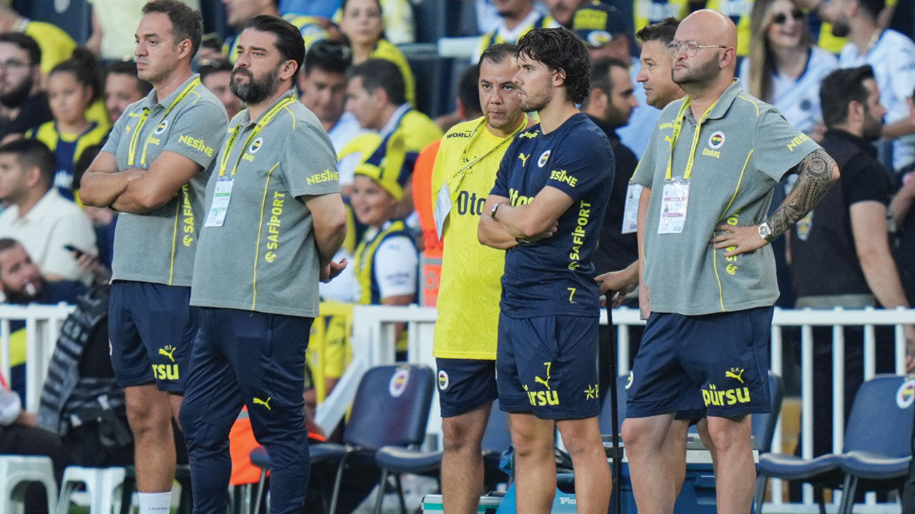 Manchester United, Ferdi Kadıoğlu için kararını verdi! Fenerbahçe, Brighton'ın teklifi sonrası beklemeye geçti - 3. Resim