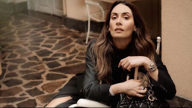 Melisa Sözen YPJ'li teröristi canlandırmıştı! Erdal Beşikçioğlu’nun beraber çekilmiş pozuna tepki yağdı - 2. Resim