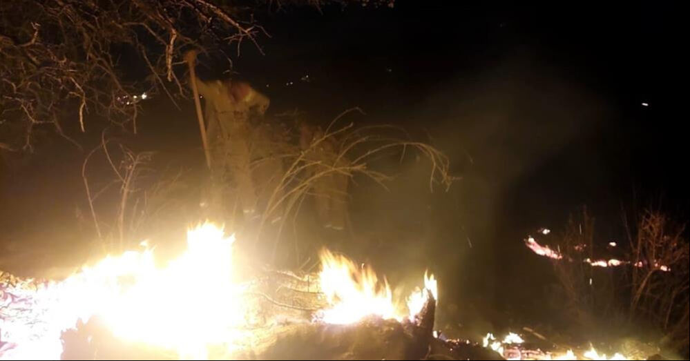 Mersin'de gece başlayan orman yangını kontrol altına alındı - 2. Resim