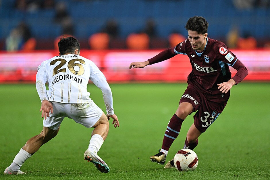 Trabzonspor'da 4 ayrılık! Bordo-mavililer KAP'a bildirdi - 1. Resim