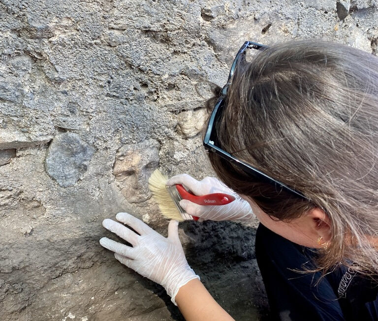 Duvarda Apollon kafası belirdi! Muğla Fethiye Kalesi'nde heykel başı bulundu - 1. Resim