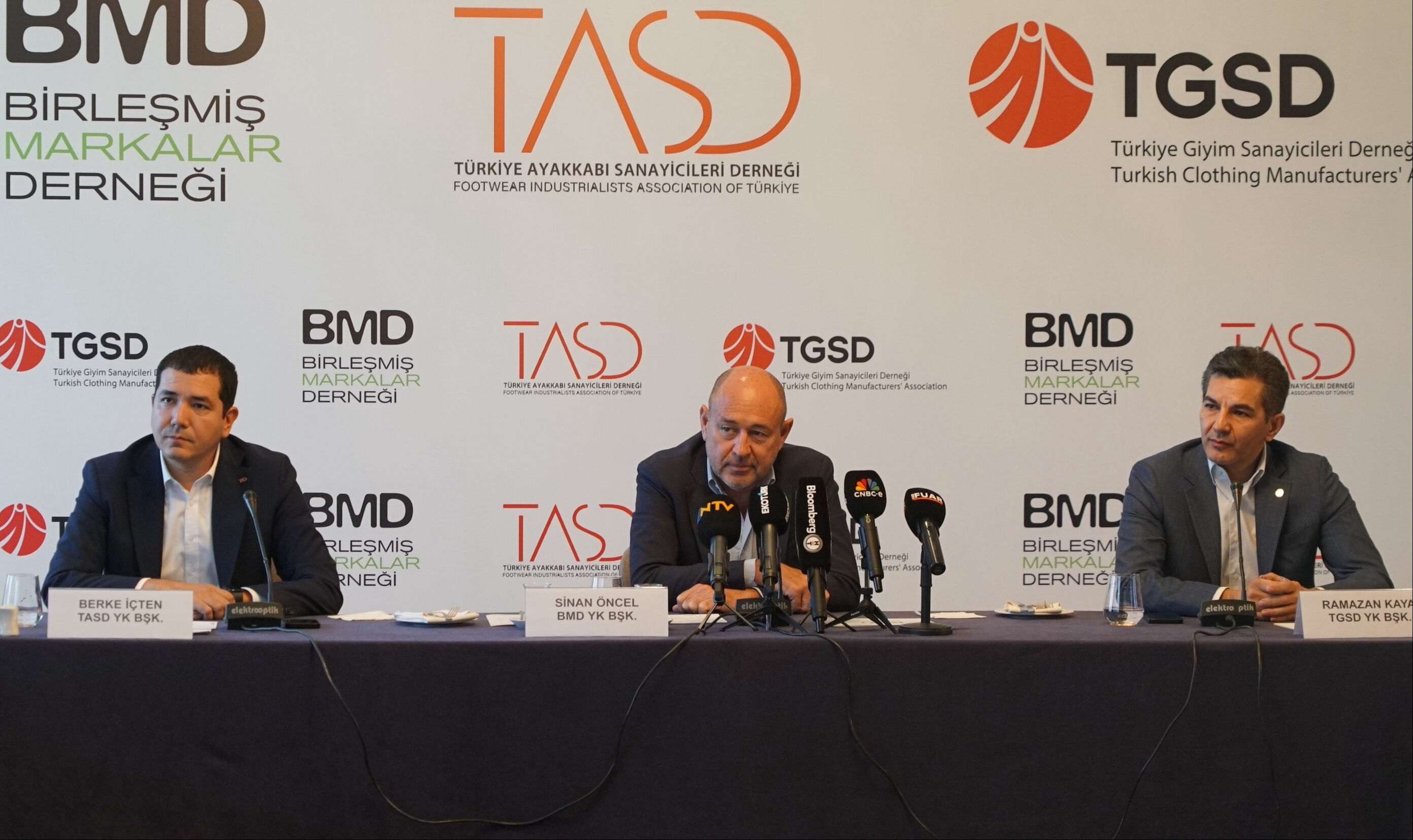 Hazır giyim ve ayakkabıda rekabet yok! Markalar zor duruma düştü - 1. Resim