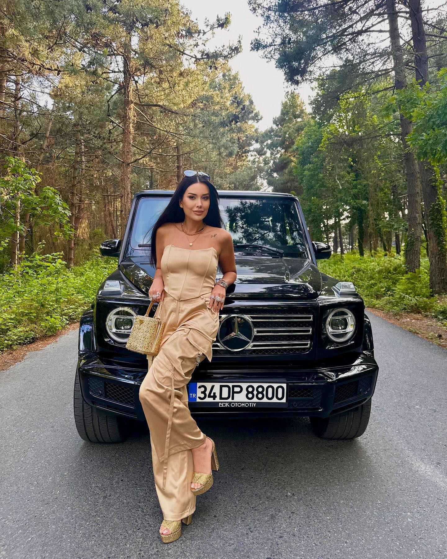 Herkes merak ediyordu: Dilan Polat'ın lüks araçlarına ne olacak? Avukatı ilk ağızdan açıkladı - 4. Resim