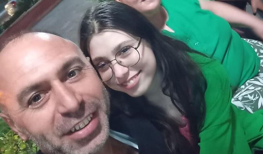 İzmir’de akıl almaz kaza: Market poşetini açmaya kalktı, hayatı kabusa döndü! - 1. Resim