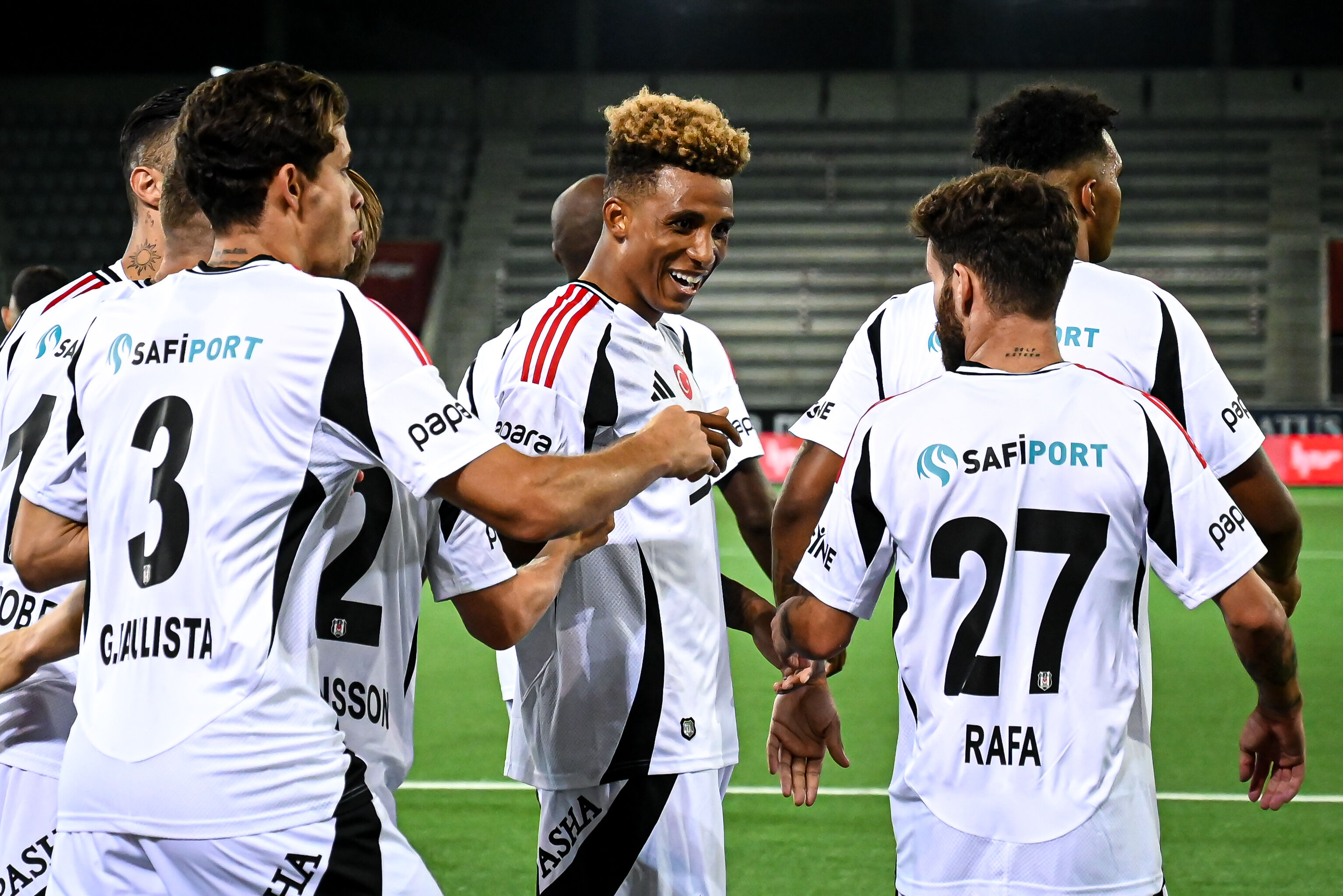 Lugano-Beşiktaş maçında 6 gol var, kazanan yok! Kartal avantajı aldı - 4. Resim