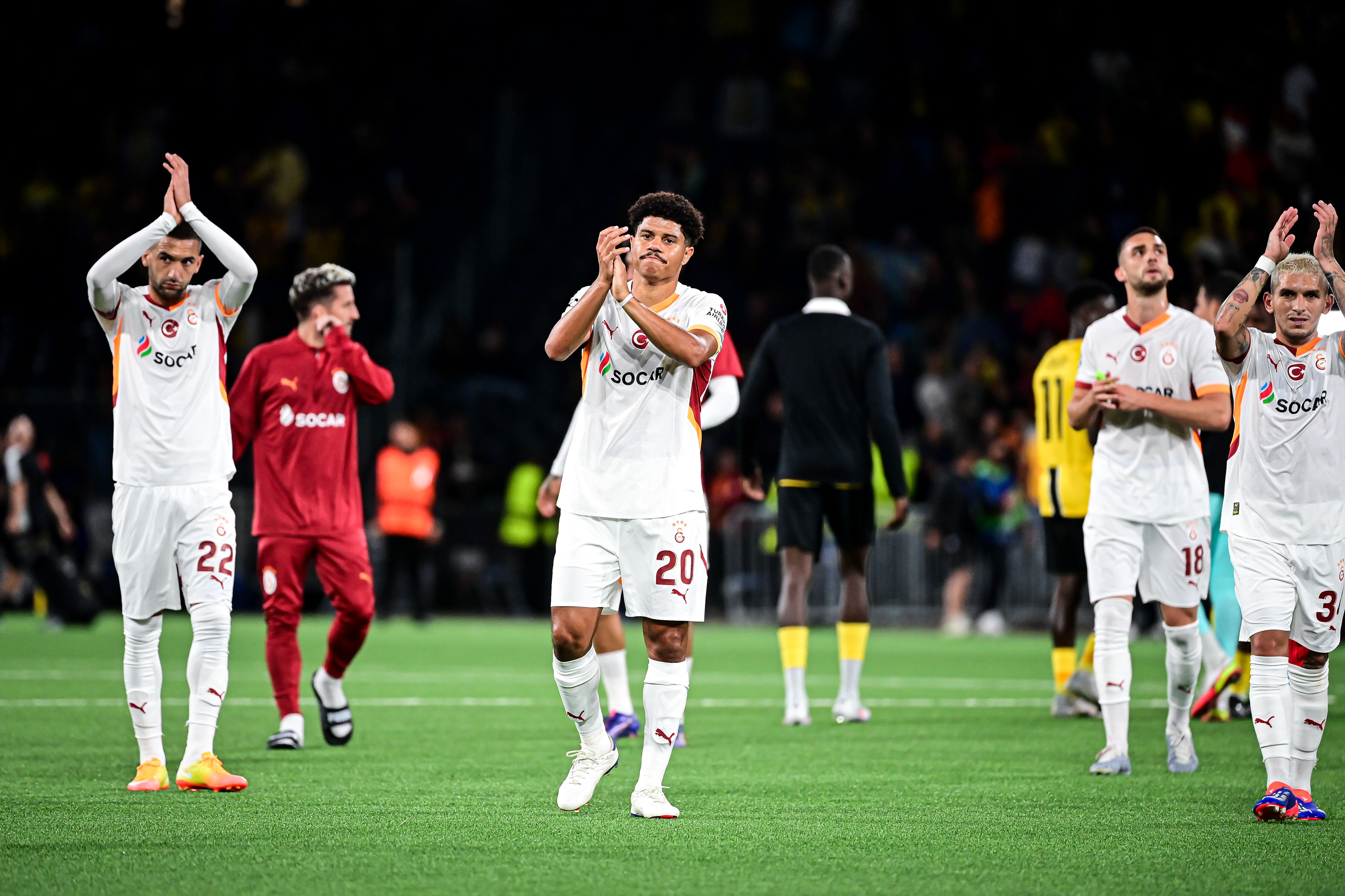 Young Boys-Galatasaray maçında 5 gol 1 kırmızı kart! Aslan turu İstanbul'a bıraktı Young Boys-Galatasaray maçında 5 gol 1 kırmızı kart! Aslan turu İstanbul'a bıraktı - 8. Resim