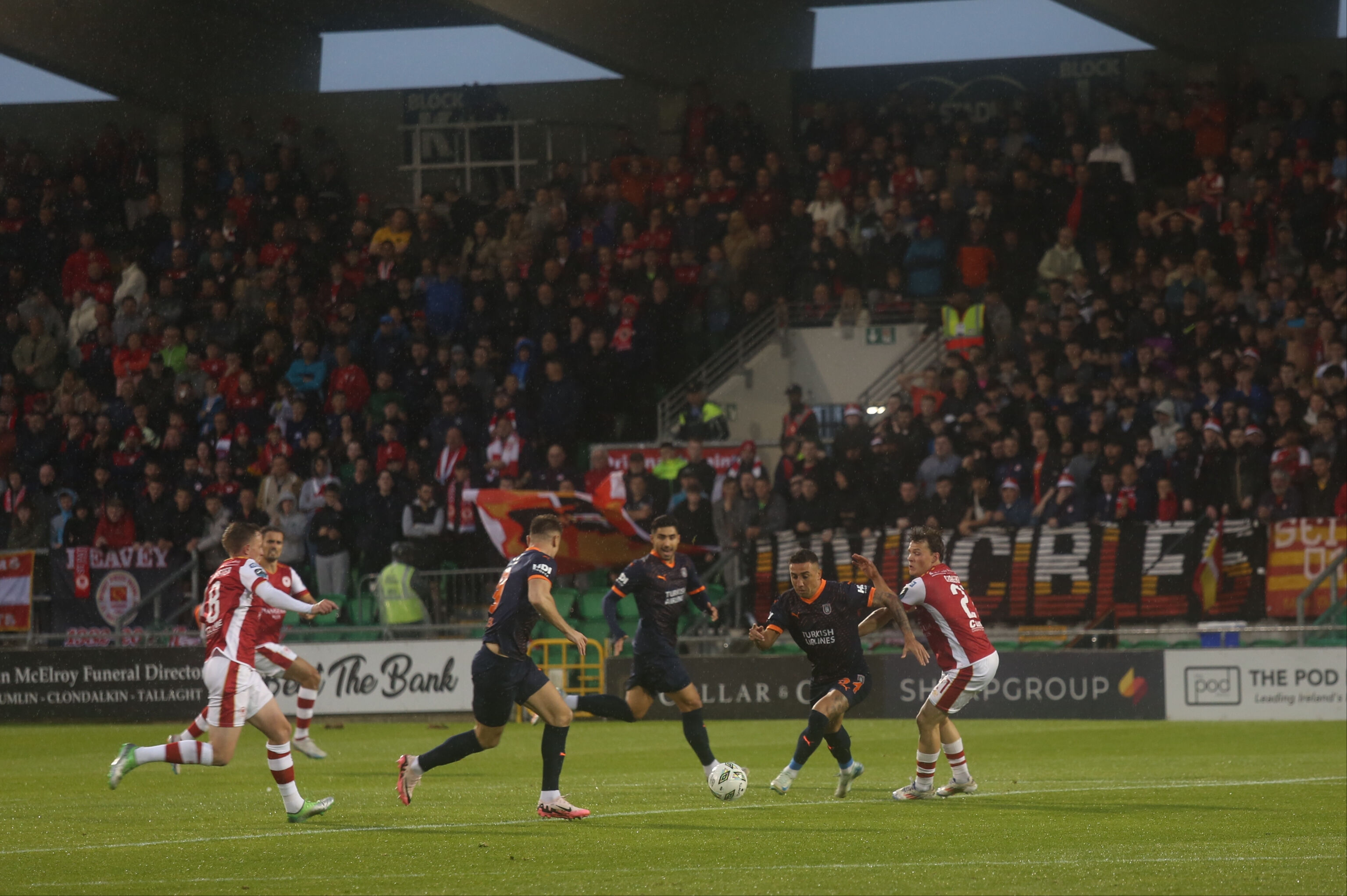 Başakşehir, Konferans Ligi biletini İstanbul'a bıraktı! St. Patrick's Athletic-Başaşehir maçında gol yok - 1. Resim