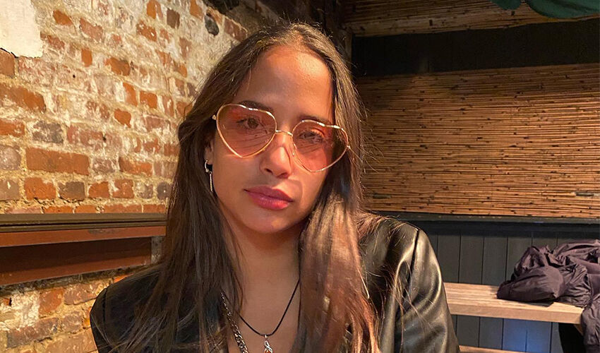 Deniz Uğur’un ‘çocuk kaçırma’ iddialarına cevap! Nilüfer’in kızı Ayşe Nazlı Yumlu sessizliğini bozdu - 5. Resim