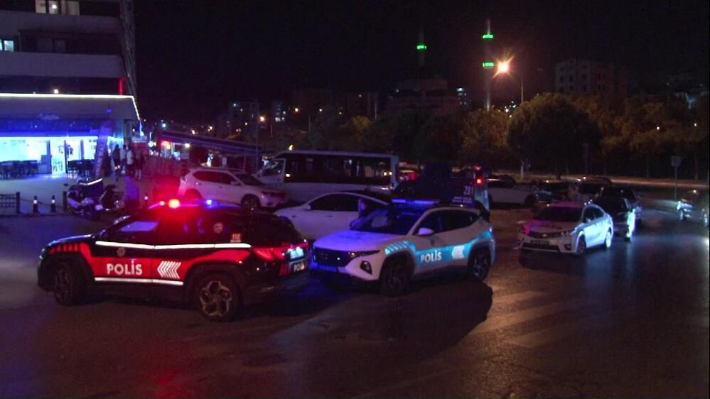 İstanbul'da iş yerine silahlı saldırı! Yaralılar var - 2. Resim