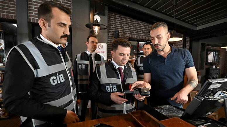 Maliye bir sektörü daha incelemeye aldı! 8 ilde 23 firmaya denetim Maliye bir sektörü daha incelemeye aldı! 8 ilde 23 firmaya denetim - 2. Resim