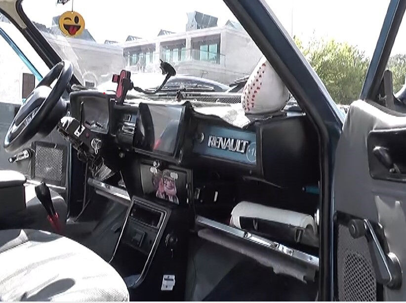 200 bin TL'ye modifiye etti! 1988 model aracın son halini görenler gözlerine inanamıyor 200 bin TL'ye modifiye etti! 1988 model aracın son halini görenler gözlerine inanamıyor - 2. Resim