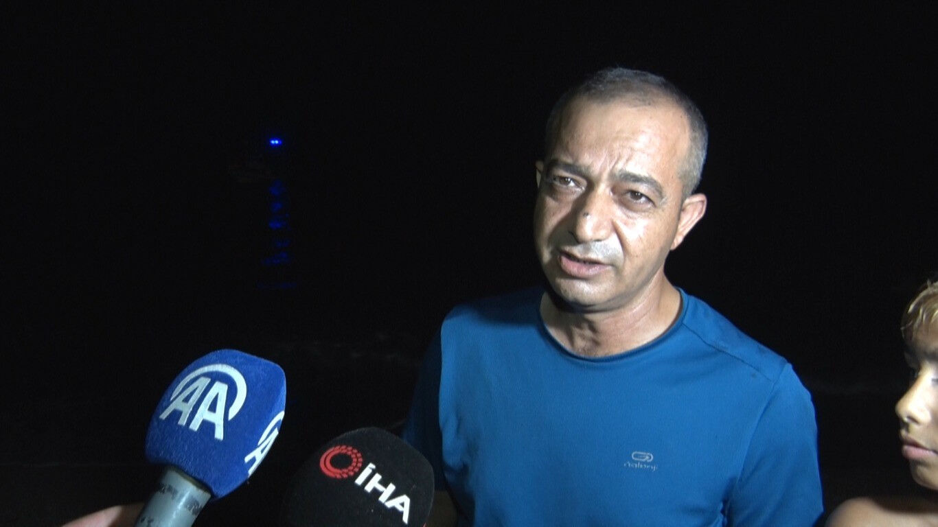 Antalya’da faciadan son anda dönüldü! Yeni aldıkları tekne battı, 4 kişilik aile canını zor kurtardı - 2. Resim