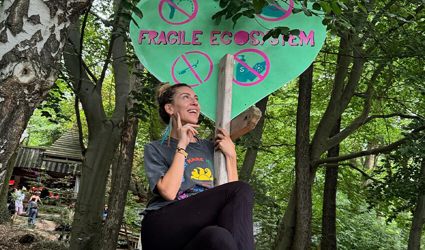 Kenan İmirzalıoğlu ve Sinem Kobal çifti tercihini yaptı! Çocuklarını aldıkları gibi gittiler - 3. Resim