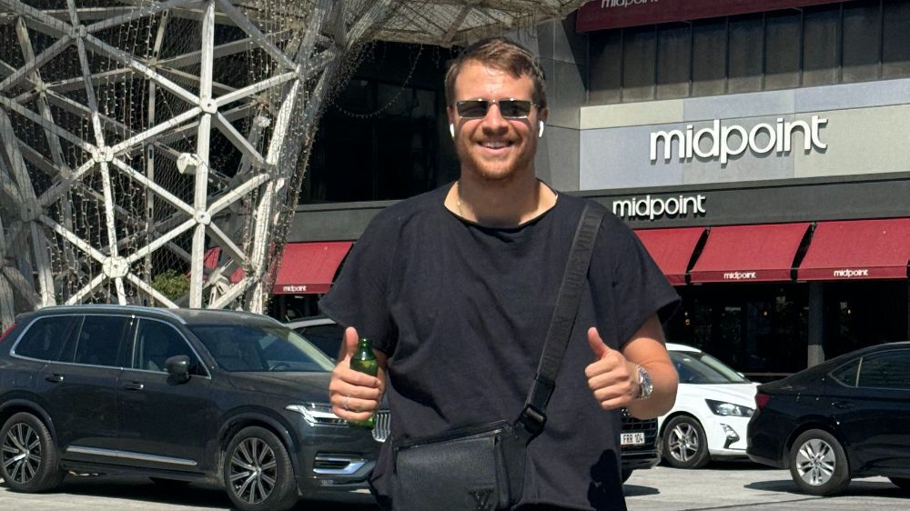 Burak Yörük askerden döndü! "Sakallar yeni yeni uzuyor" Burak Yörük askerden döndü! Sakalsız hali dikkat çekti - 2. Resim