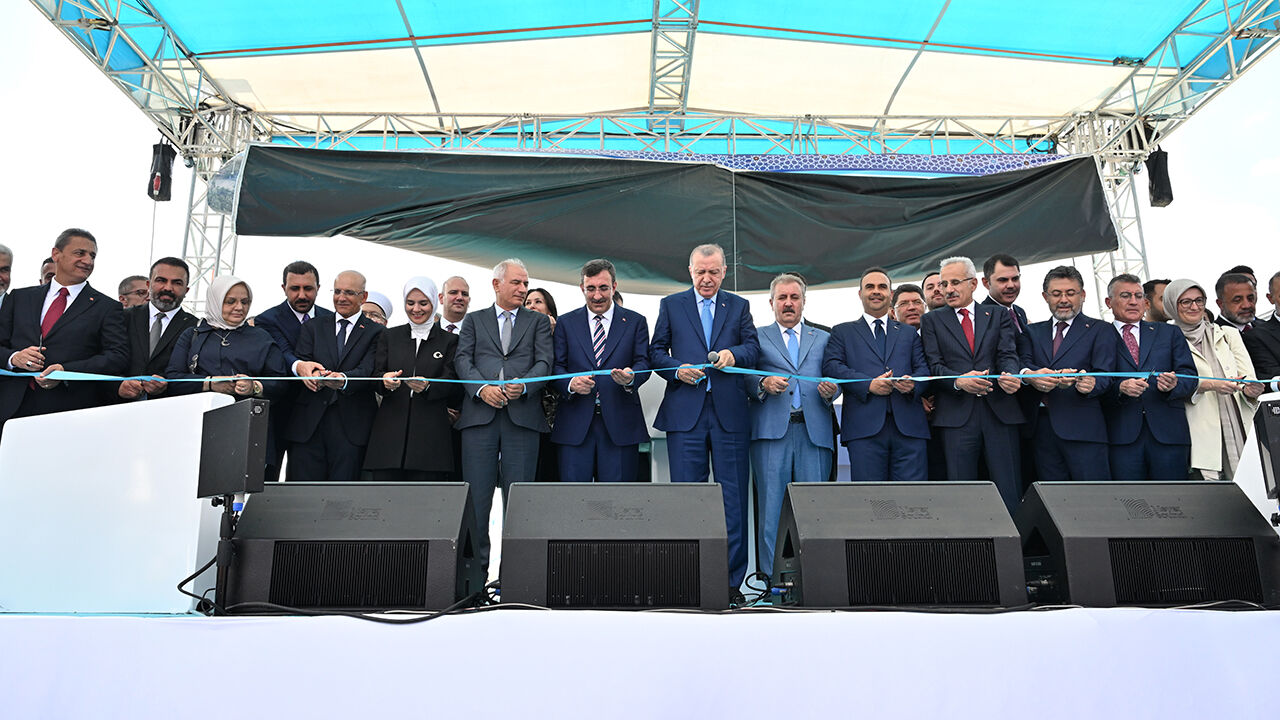 Cumhurbaşkanı Erdoğan'dan muhalefete 'Vaniköy' tepkisi: Para babalarına peşkeş çekiyorlar - 4. Resim