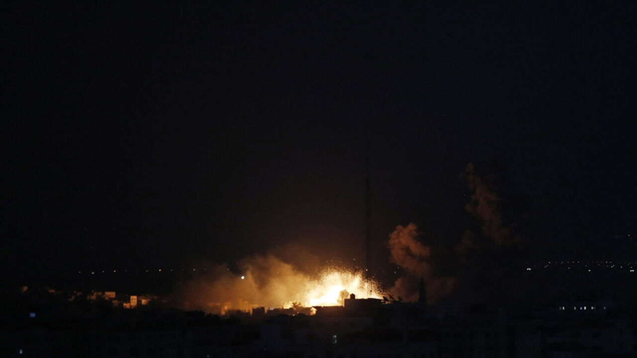 Gerilim artıyor! Hizbullah 320 füzeyle bombaladı! İsrail'de 48 saat OHAL ilan edildi İsrail Lübnan'ı vuruyor! 'Bölgeyi derhal terk edin' çağrısı - 1. Resim