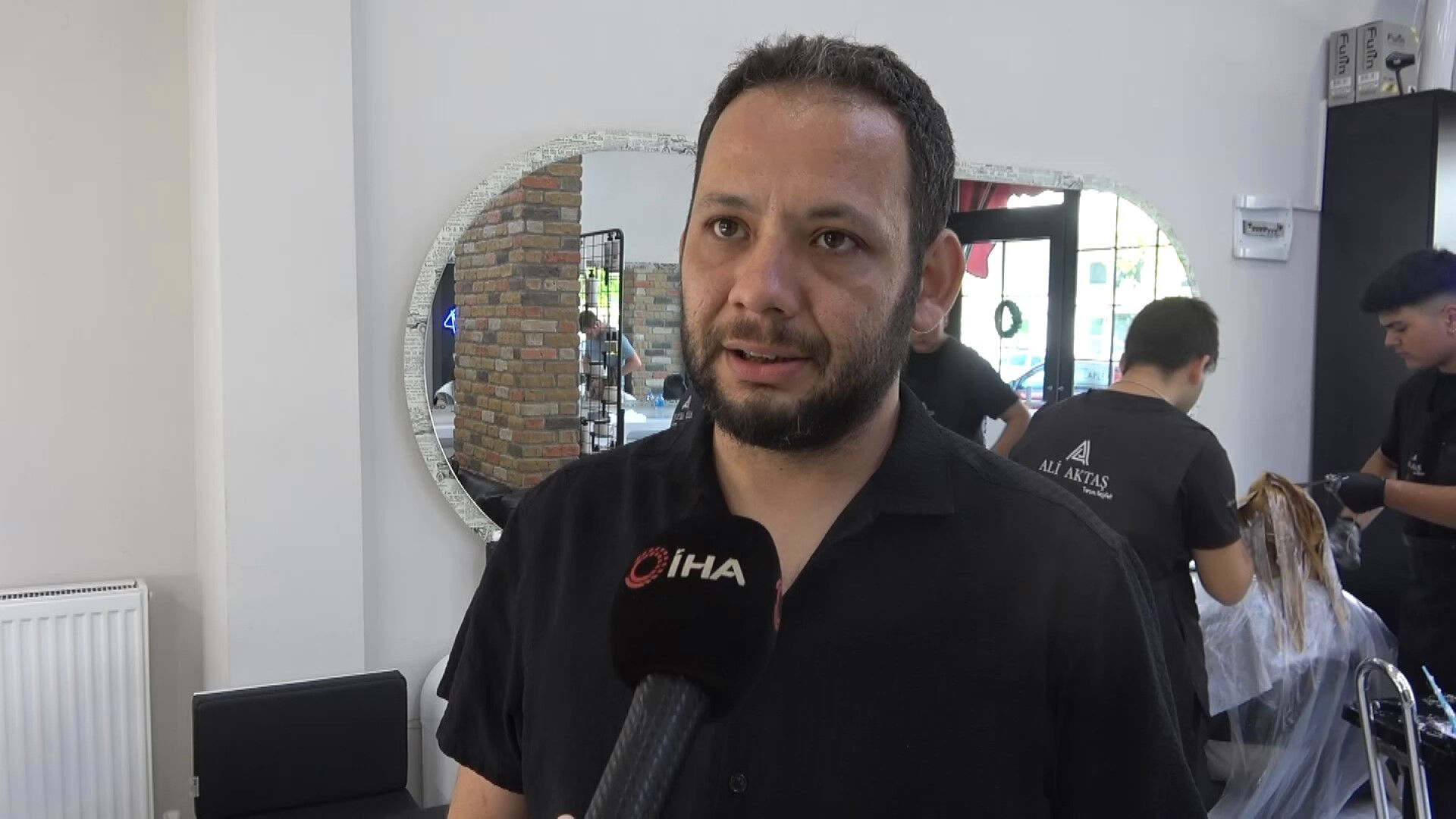 Kanser olan müşterisine destek için yaptı! Görüntüler sosyal medyada büyük beğeni topladı - 2. Resim