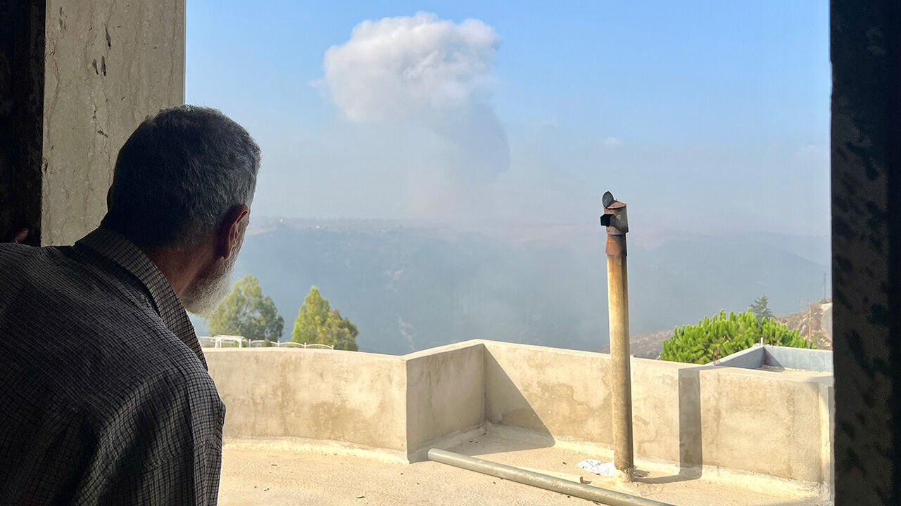 Gerilim artıyor! Hizbullah 320 füzeyle bombaladı! İsrail'de 48 saat OHAL ilan edildi Lübnan'da gerilim büyüyor! İsrail ve Hizbullah'tan karşılıklı hamleler - 3. Resim