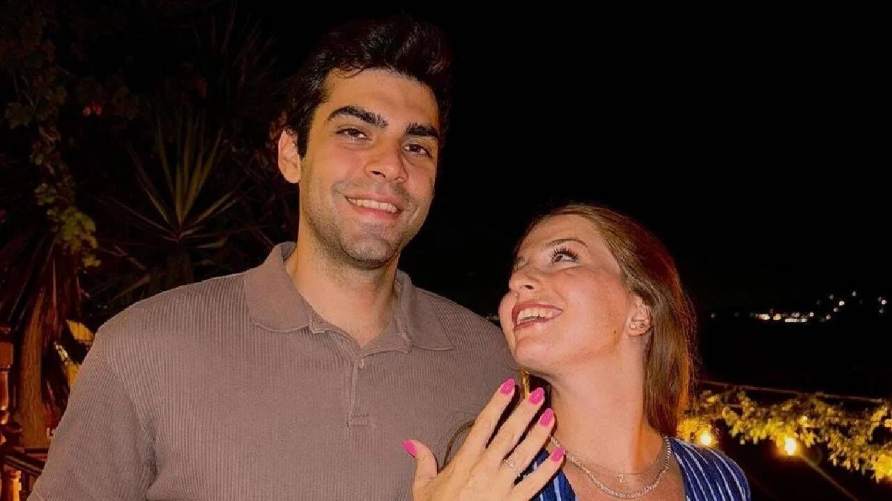 Sihirli Annem'in Çilek'i büyüdü de gelin oluyor! 'Hayatımın şokunu yaşadım' diyerek duyurdu Sihirli Annem'in Çilek'i büyüdü de gelin oluyor! 'Hayatımın şokunu yaşadım' diyerek duyurdu - 2. Resim