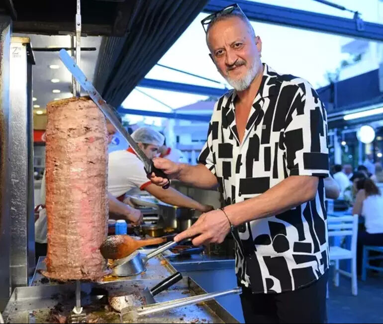 Yıldırım Gücük Çeşme'de esnaflık yapıyor! İşte yaptığı iş Yıldırım Gücük Çeşme'de esnaflık yapıyor! İşte yaptığı iş - 1. Resim