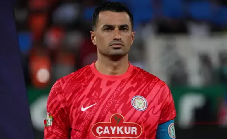 Fenerbahçe'den yediği gollerle gündem olan Gökhan Akkan'ın performansı Jose Mourinho'ya soruldu - 2. Resim