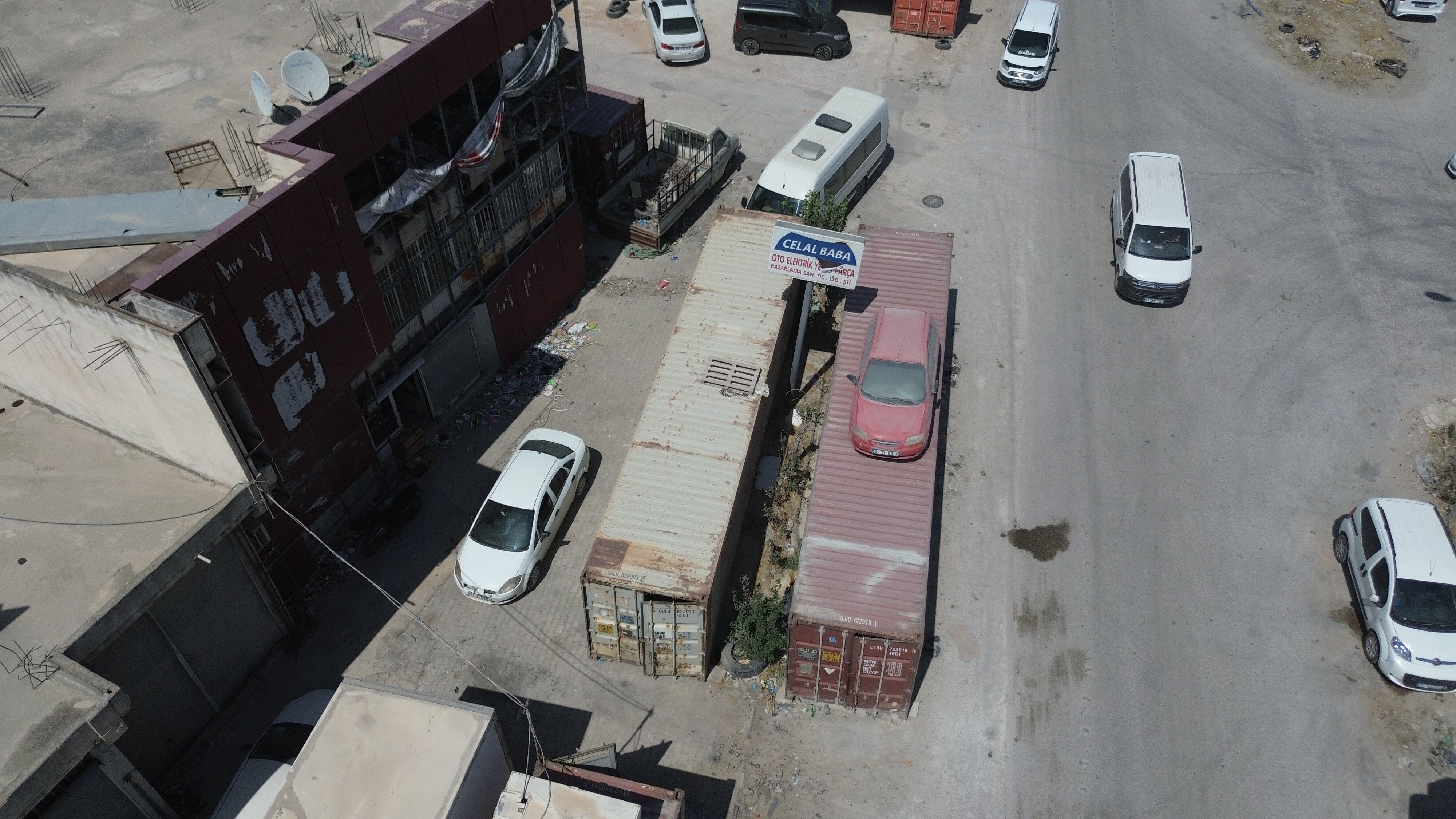 Hatay'da arabasını korumak için bulduğu çözüm hırsızları şaşkına çevirdi - 1. Resim