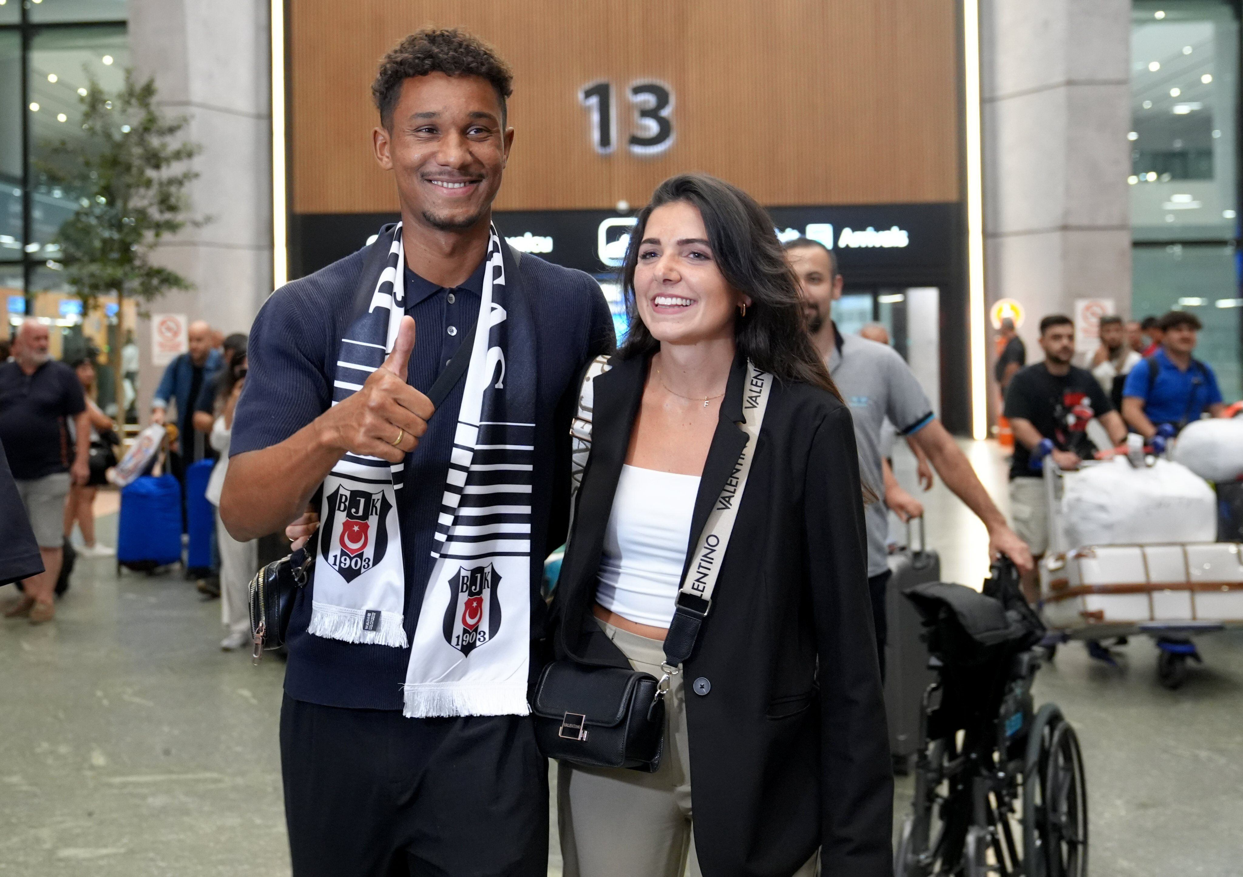 Beşiktaş, Felix Uduokhai transferini duyurdu! Immobile'den özel mesaj Beşiktaş, Felix Uduokhai transferini duyurdu! Immobile'den özel mesaj - 4. Resim