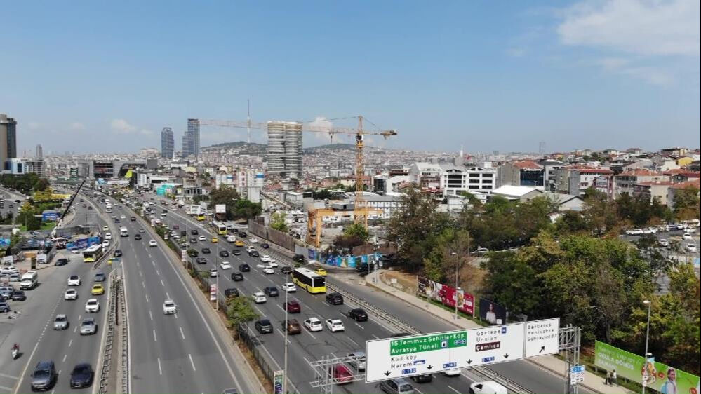 İstanbul'un iki yakasında birbirinden farklı hava! Kime yağmur, kimine güneş... İstanbul'un iki yakasında birbirinden farklı hava! Kime yağmur, kimine güneş... - 3. Resim