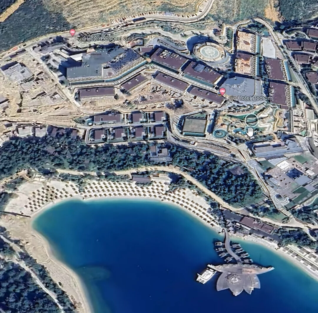 Yanan ormanlık alanlarına otel mi yapılıyor? Sosyal medyada g&uuml;ndem olmuştu... Ve a&ccedil;ıklama geldi - 2. Resim