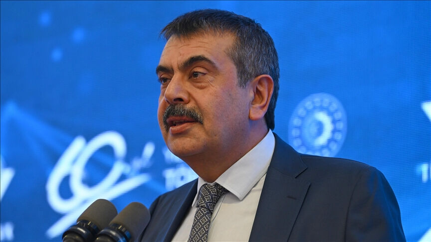 Bakan Tekin'den deprem bölgesi mesajı: Eğitim-öğretimin sorunsuz şekilde başlayabilmesi için tedbirleri aldık Bakan Tekin'den deprem bölgesi mesajı: Eğitim-öğretimin sorunsuz şekilde başlayabilmesi için tedbirleri aldık - 6. Resim