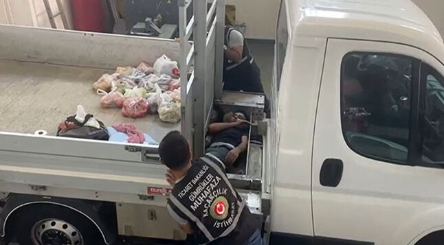 Böylesi ilk kez görüldü! Canlarını hiçe saydılar, ekipler bile şaştı kaldı Böylesi ilk kez görüldü! Canlarını hiçe saydılar, ekipler bile şaştı kaldı - 2. Resim