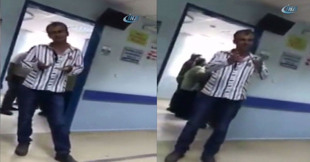 Saldırıya uğrayan tavuğu için suni teneffüs yaptı - 1. Resim