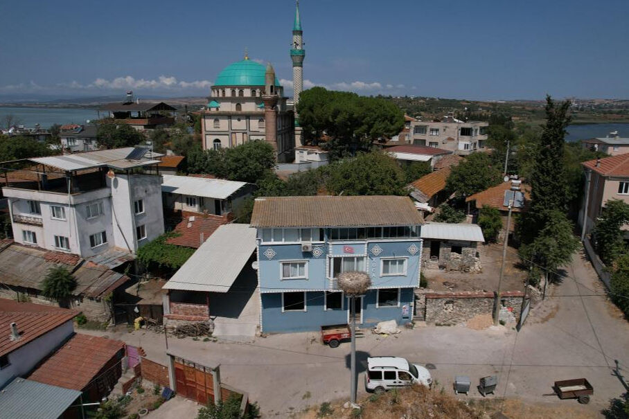 'Yaren' leylek ile Adem amca ayrıldı 'Yaren' leylek ile Adem amca ayrıldı - 2. Resim