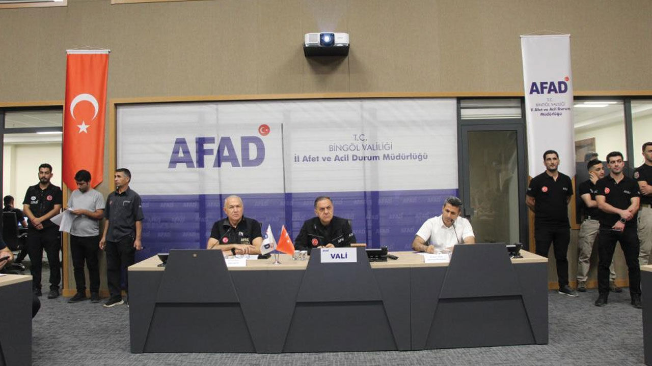 AFAD, Bingöl'de beklenen 7 büyüklüğündeki deprem için tatbikat başlattı - 1. Resim