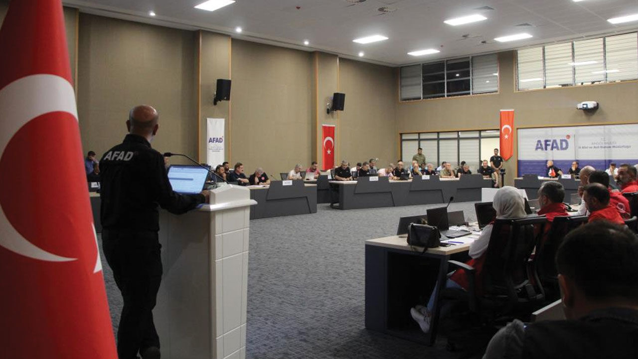 AFAD, Bingöl'de beklenen 7 büyüklüğündeki deprem için tatbikat başlattı - 3. Resim