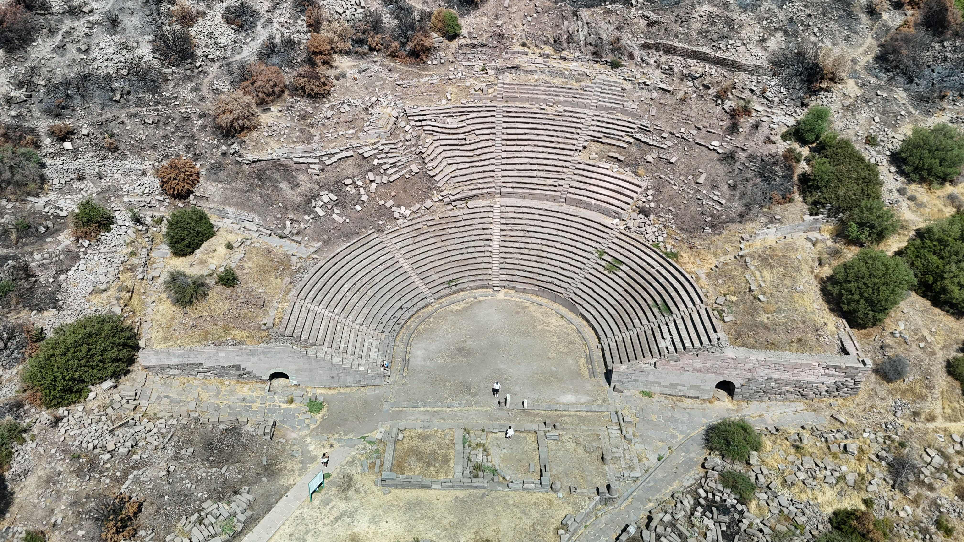 Çanakkale'de gözleri Assos'a çevirdi! 1700 yıllık yüzük taşından Athena çıktı - 1. Resim