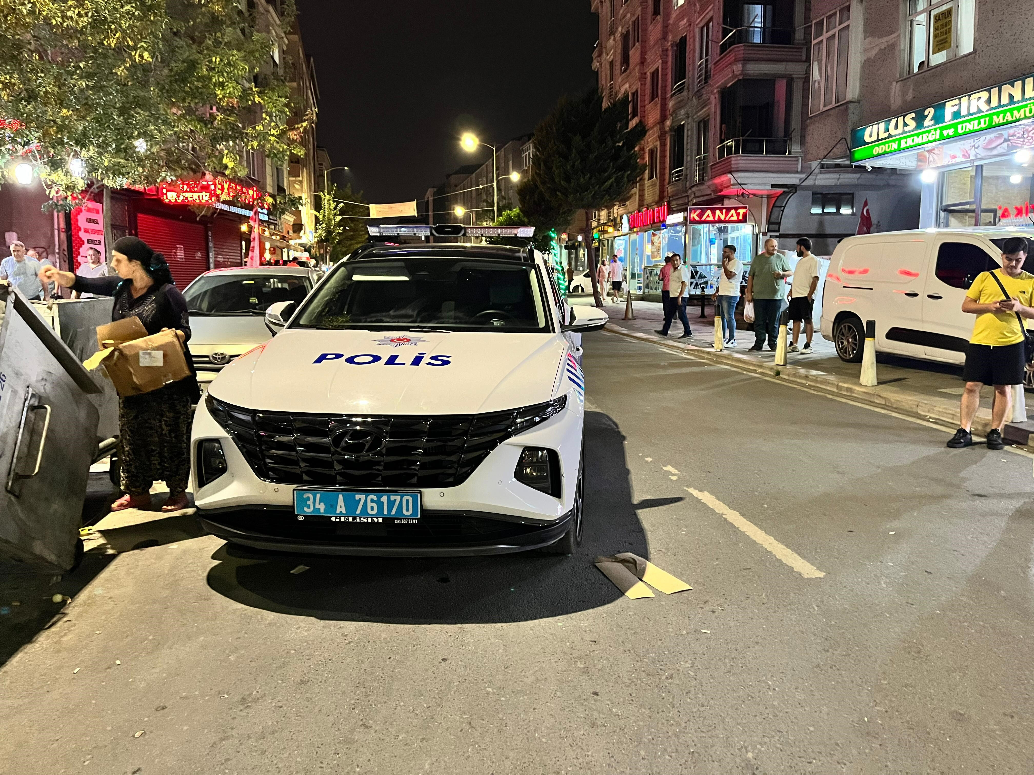 İstanbul Bayrampaşa'da silahlı çatışma! Ölü ve yaralılar var - 1. Resim