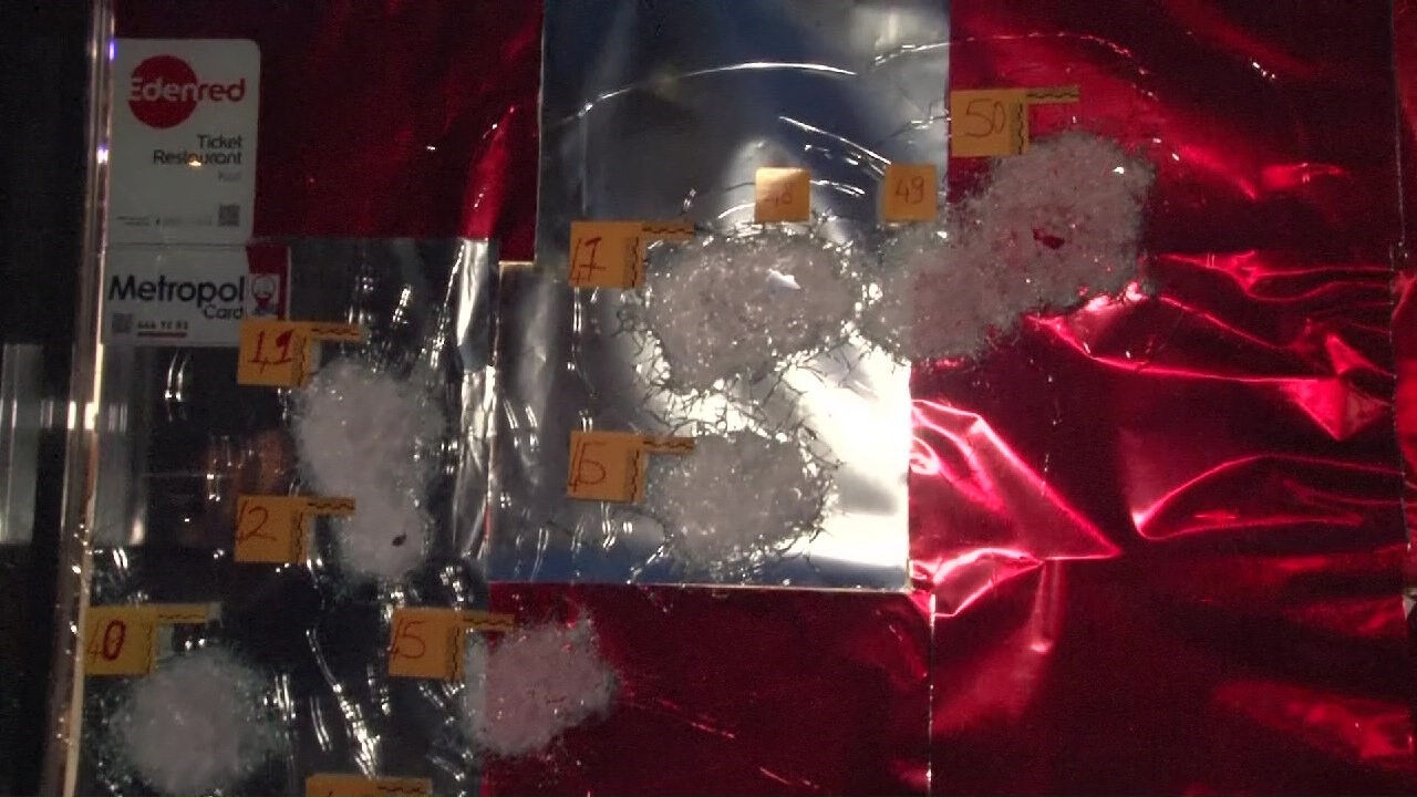 Sultanbeyli’de dehşet dolu anlar! Kasap dükkanı uzun namlulu silahla tarandı - 1. Resim