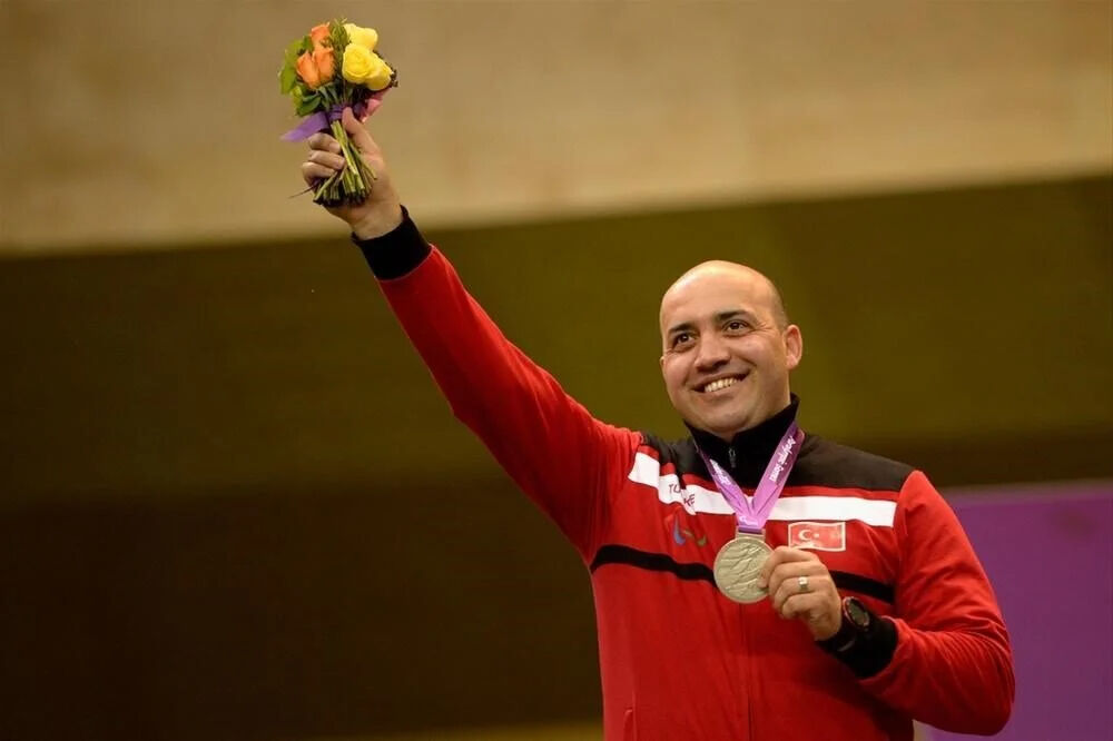 4 madalyaya ulaşan ilk ve tek Türk! Milli para masa tenisçi Abdullah Öztürk Paris'te tarihe geçti! - 2. Resim