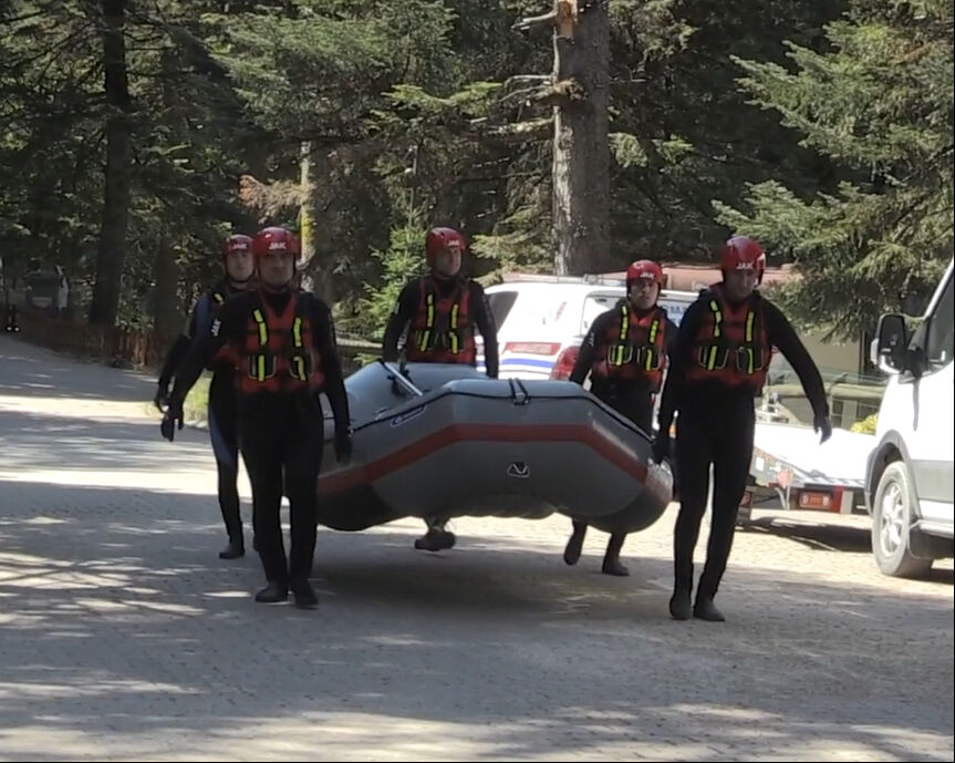 JAK timi Bolu'daki Gölcük Tabiat Parkı'nda 30 Ağustos Zafer Bayramı'nı böyle kutladı - 1. Resim
