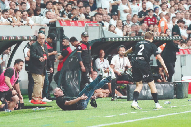 Kartal parça parça etti! Beşiktaş evinde Lugano’yu dağıttı Kartal parça parça etti! Beşiktaş evinde Lugano’yu dağıttı - 3. Resim