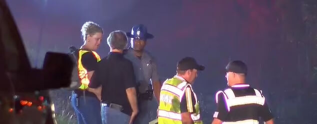 ABD'de yolcu otobüsü yoldan çıkarak devrildi: 7 ölü, 37 yaralı - 1. Resim