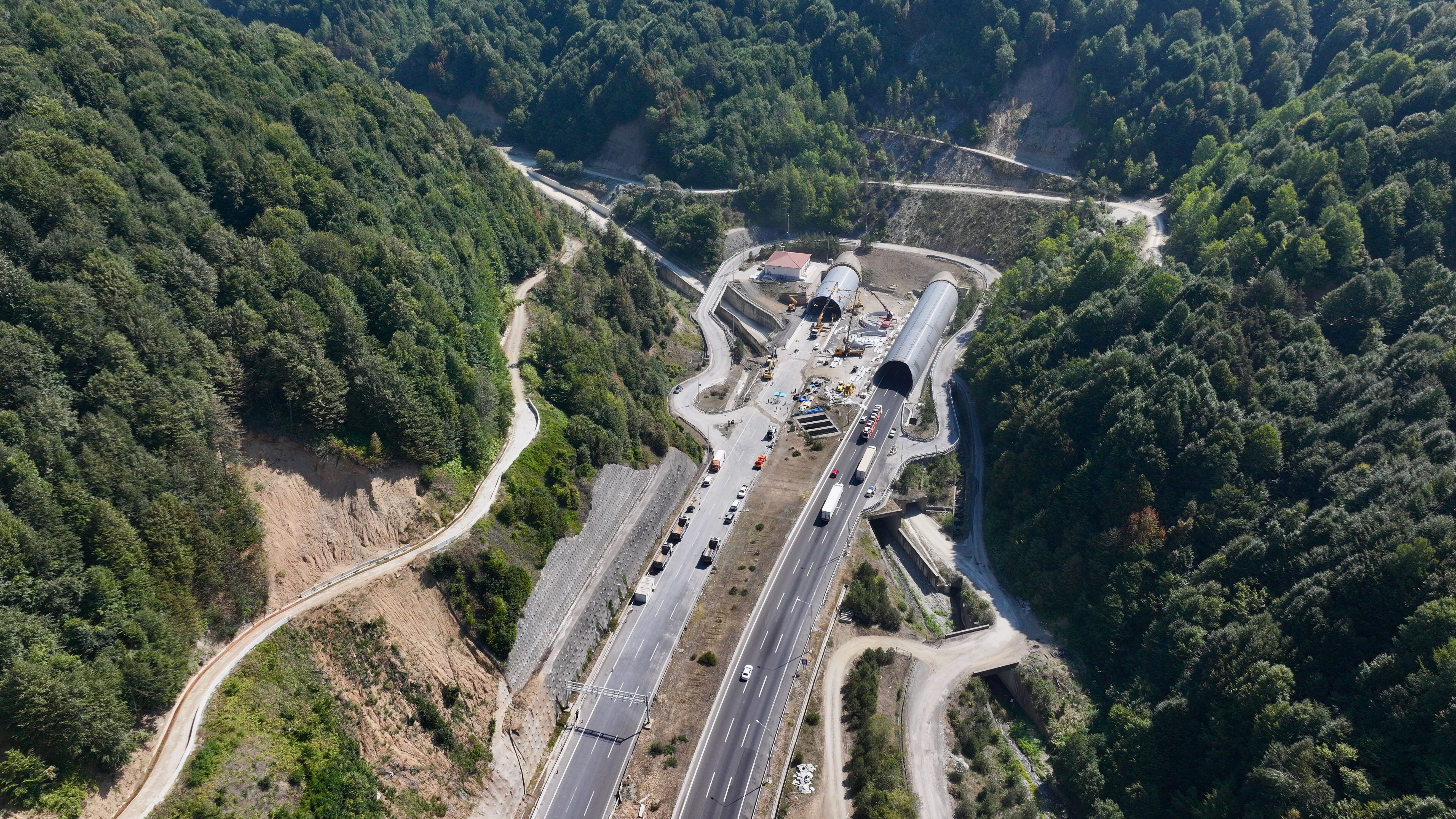 Bolu Dağı Tüneli ne zaman açılacak? Bakan Uraloğlu tarih verdi - 1. Resim