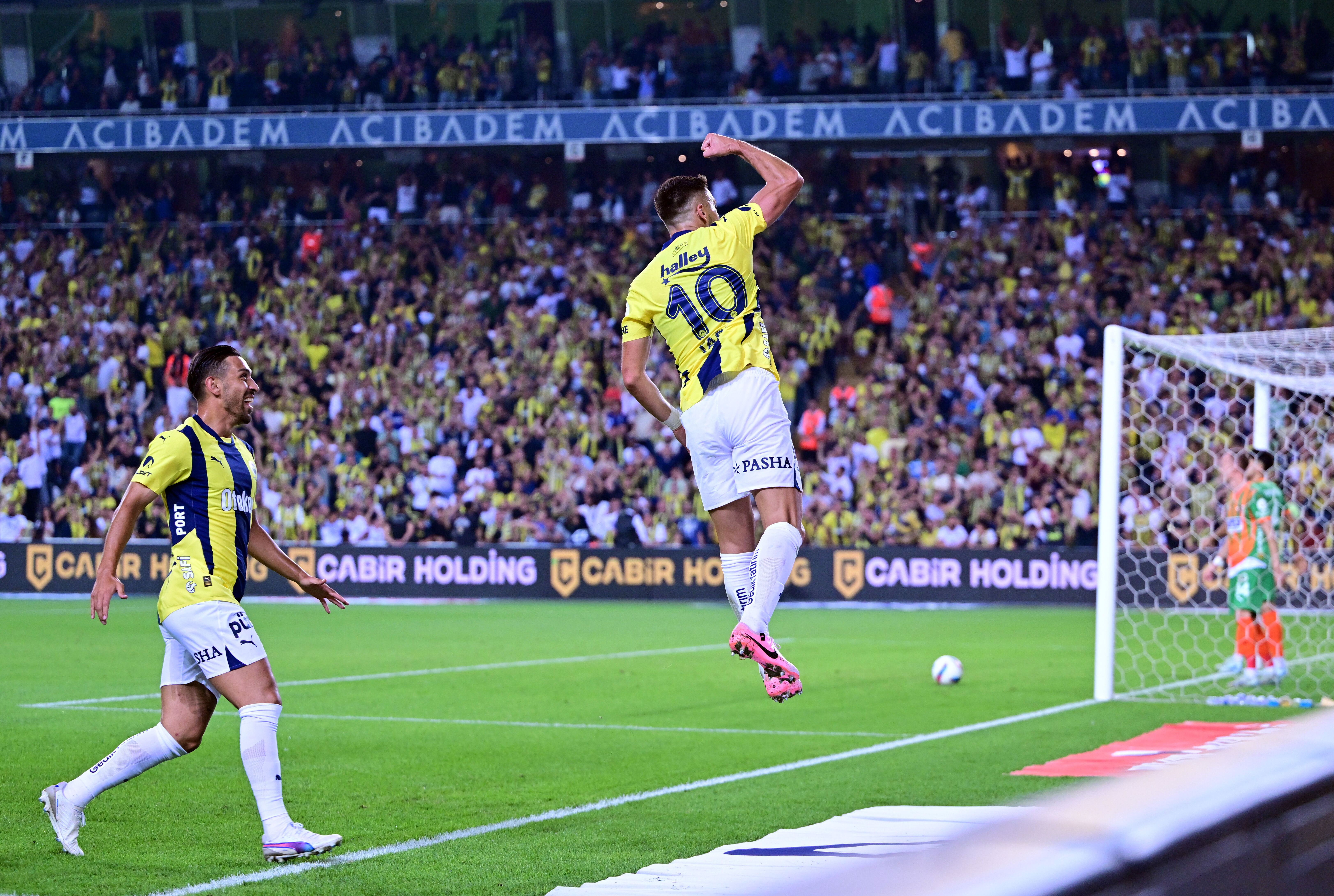 Fener’e keyifli tatiller! Alanyaspor’u farklı mağlup etti, Milli araya neşeli girdi - 1. Resim